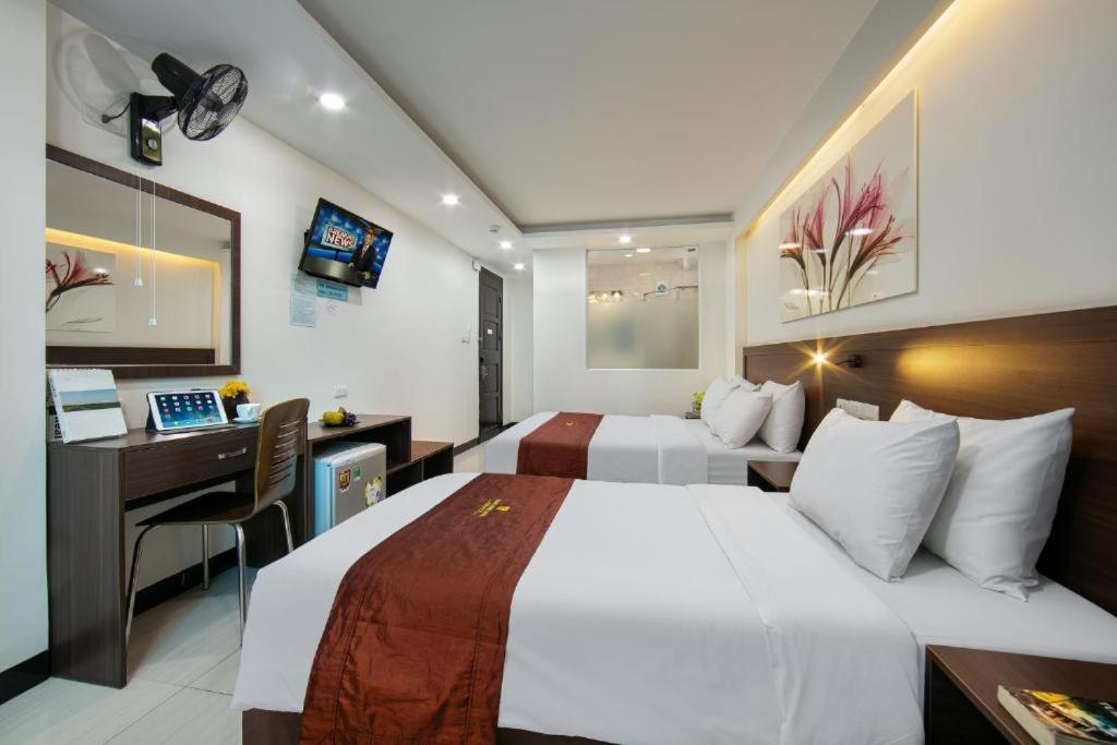 Quang Chung Hotel - 56 Le Van Thiem - By Bay Luxury Hanoi Exterior foto
